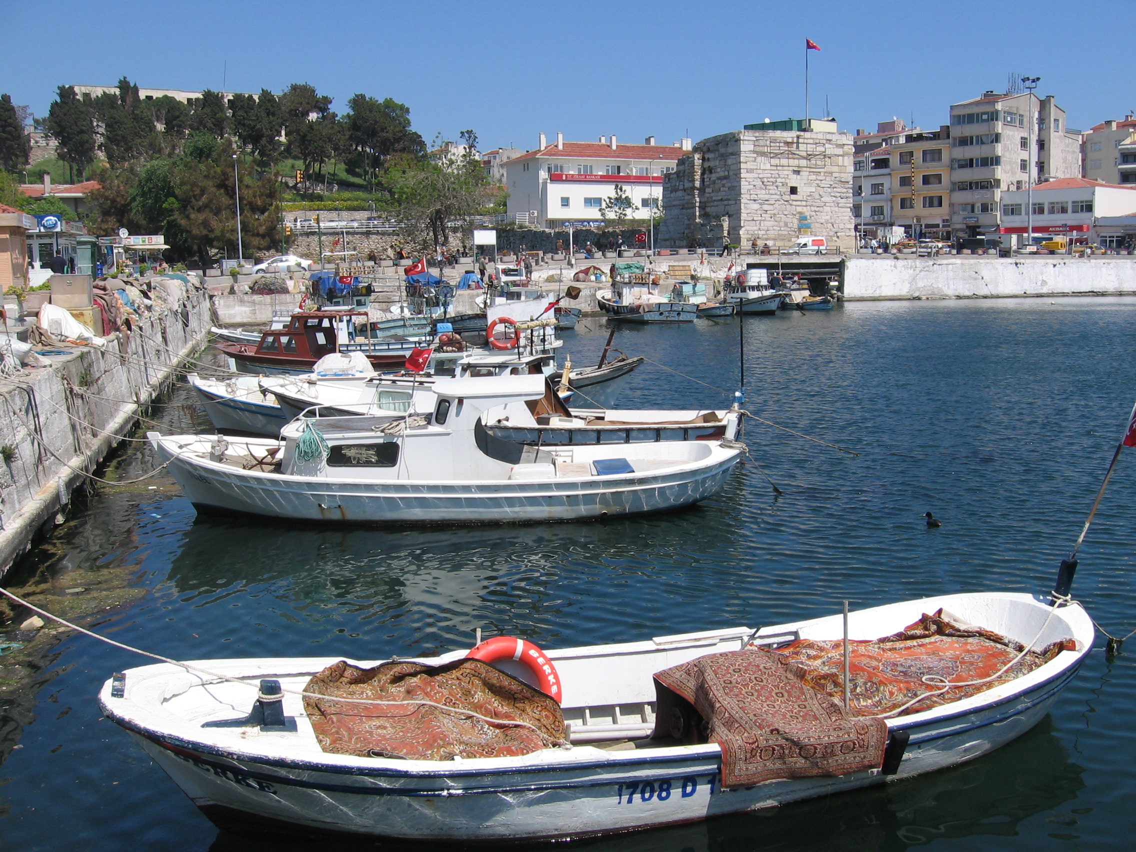 traveling from europe to asia by sea