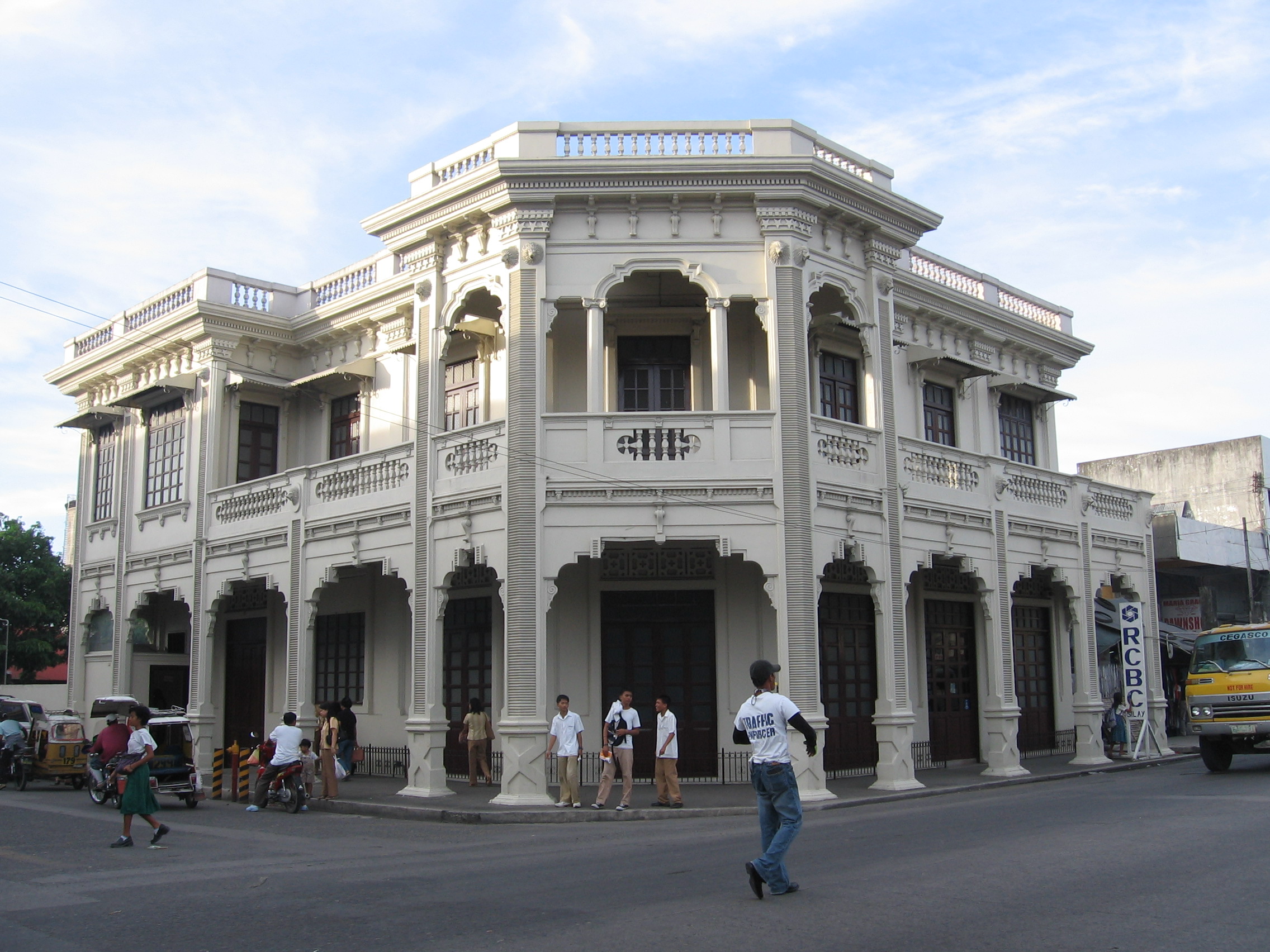 nice colonial building