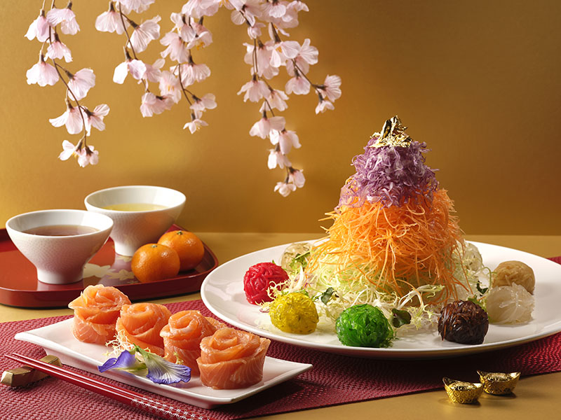 xin's signature gold leaf yu sheng